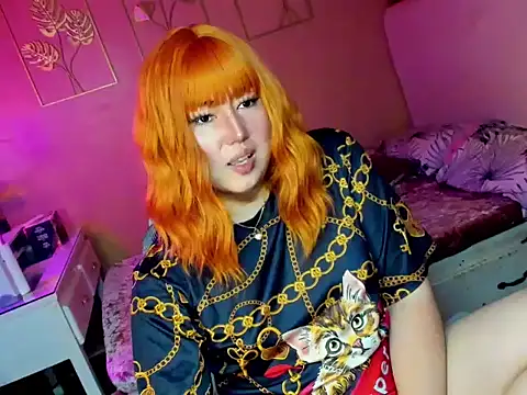 HOTnWILDalice online show from 09-10-25, 01:38