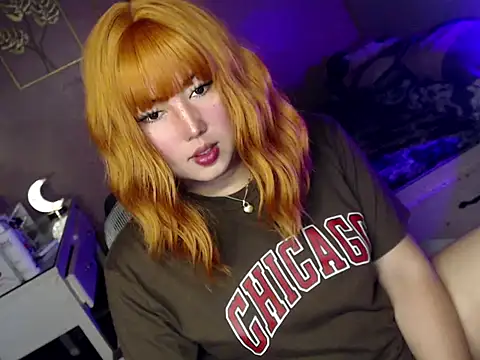 HOTnWILDalice online show from 11-28-25, 04:15