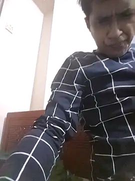 iamkahn 44 online show from 12-17-25, 05:08