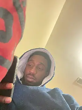 Snapshot of SkinnymanwithBbc chatting on 02-13-25, 07:45 SkinnymanwithBbc online show from 02-13-25, 07:45