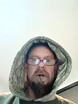Snapshot of Skody31 chatting on 05-11-26, 01:28 Skody31 online show from 05-11-26, 01:28