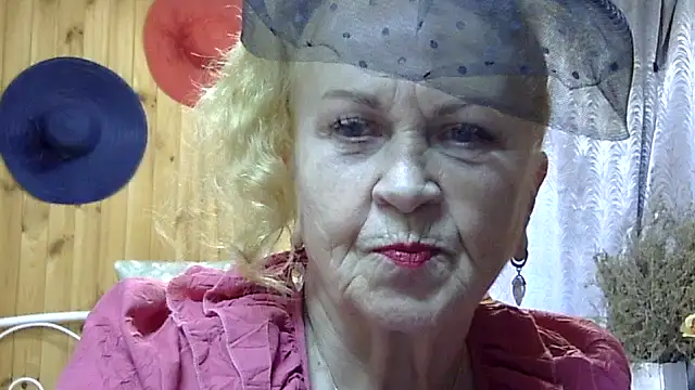 Emma52610 online show from 10-21-25, 11:22