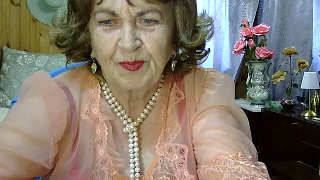 Emma52610 online show from 07-01-26, 06:04