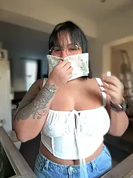 DannaaMeliza online show from 12-28-24, 08:48