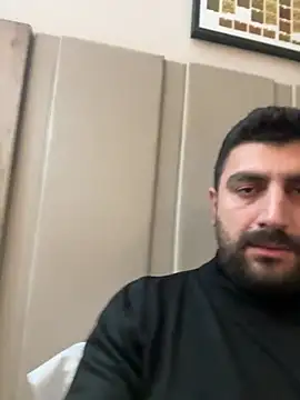 Snapshot of Emircan34 chatting on 01-18-26, 01:53 Emircan34 online show from 01-18-26, 01:53