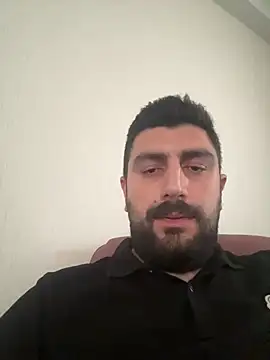 Snapshot of Emircan34 chatting on 07-26-26, 03:41 Emircan34 online show from 07-26-26, 03:41