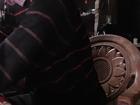 ThethunderPo online show from 12-17-24, 05:07