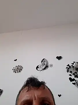 Snapshot of INDRAGOSTITUL chatting on 03-17-26, 06:28 INDRAGOSTITUL online show from 03-17-26, 06:28