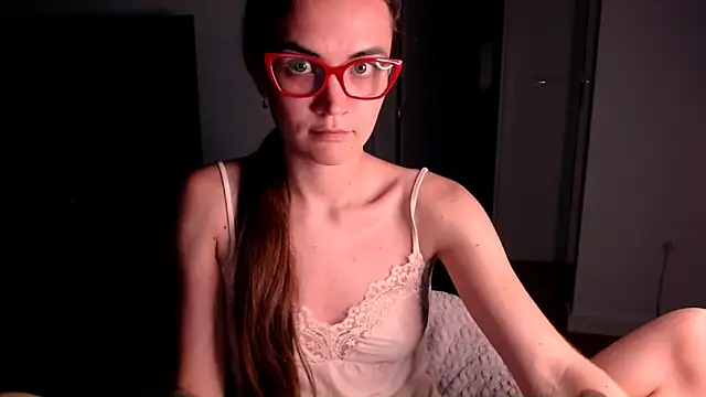Snapshot of EvelynGG chatting on 05-09-26, 06:24 EvelynGG online show from 05-09-26, 06:24