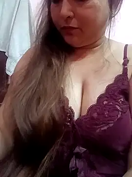 Snapshot of naughtymadam chatting on 12-10-24, 04:34 naughtymadam online show from 12-10-24, 04:34