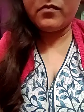 Snapshot of naughtymadam chatting on 01-15-25, 08:30 naughtymadam online show from 01-15-25, 08:30