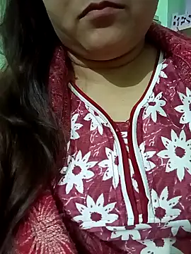 Snapshot of naughtymadam chatting on 02-02-25, 04:05 naughtymadam online show from 02-02-25, 04:05