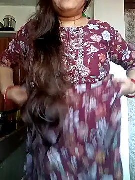 Snapshot of naughtymadam chatting on 02-24-26, 06:44 naughtymadam online show from 02-24-26, 06:44