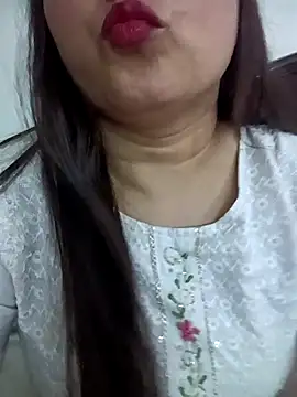 Snapshot of naughtymadam chatting on 02-25-26, 05:50 naughtymadam online show from 02-25-26, 05:50