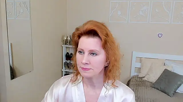 FoxySophia online show from 02-08-25, 07:49