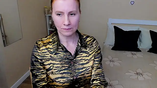 FoxySophia online show from 09-26-25, 08:29