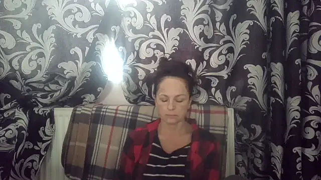 LindaStarS online show from 10-26-25, 08:31