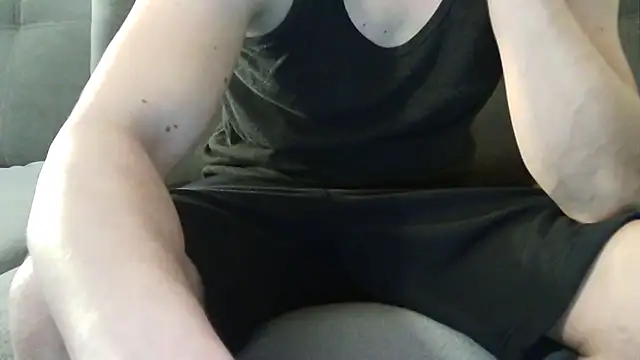 ShyGuyWannaTry online show from 10-30-25, 06:15