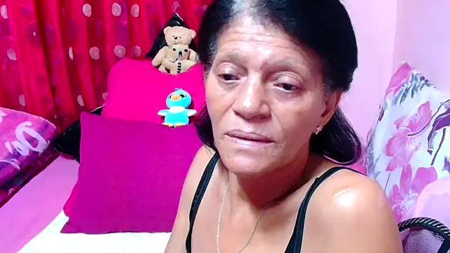 SLUTTYROXY online show from 10-12-25, 05:39