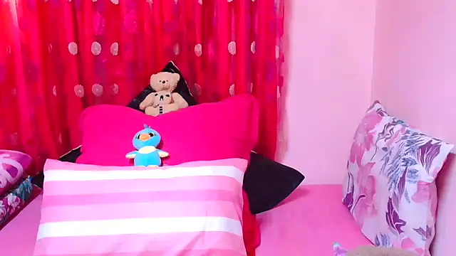 SLUTTYROXY online show from 10-31-25, 07:20