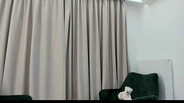 Snapshot of channel_3 chatting on 01-20-25, 07:57 channel 3 online show from 01-20-25, 07:57