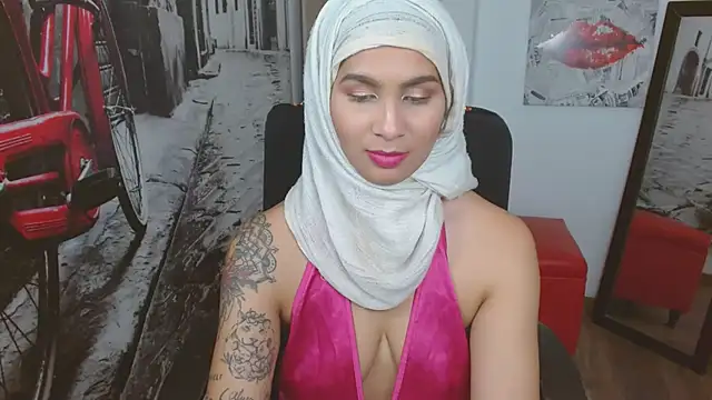 Snapshot of Shay__lee chatting on 02-09-25, 05:01 Shay lee online show from 02-09-25, 05:01