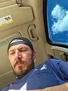 UncutHammer69 online show from 04-11-26, 09:52