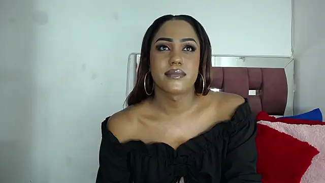 LoraineBigCockTs online show from 10-29-25, 08:54