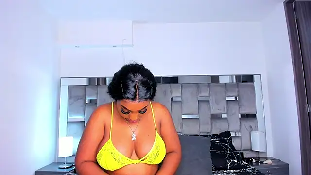 Cammiila online show from 02-26-25, 07:27