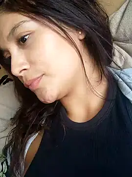 Snapshot of kinky_mila@xh chatting on 01-19-25, 11:21 kinky milaxh online show from 01-19-25, 11:21