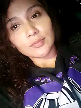 Snapshot of kinky_mila@xh chatting on 01-30-25, 01:22 kinky milaxh online show from 01-30-25, 01:22