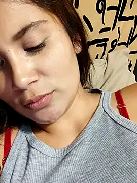 Snapshot of kinky_mila@xh chatting on 03-18-25, 02:04 kinky milaxh online show from 03-18-25, 02:04