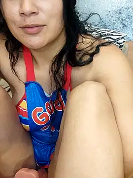 Snapshot of kinky_mila@xh chatting on 11-24-25, 11:48 kinky milaxh online show from 11-24-25, 11:48