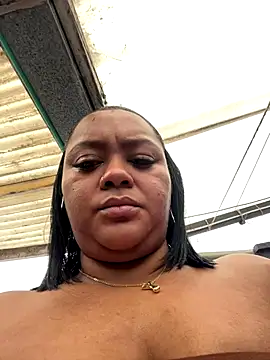 yanza2002 online show from 10-26-25, 01:50