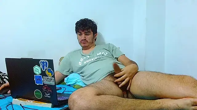 Snapshot of biglatin80 chatting on 03-01-26, 12:07 biglatin80 online show from 03-01-26, 12:07