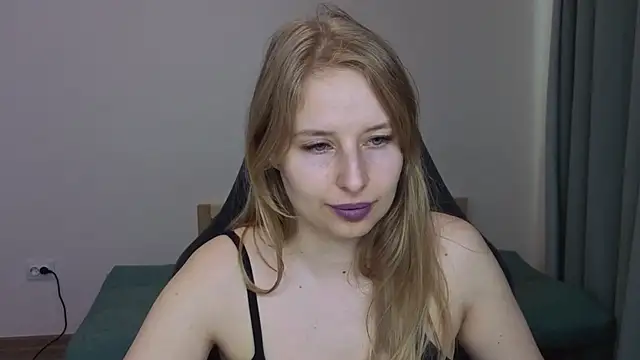 Snapshot of Jessy_Ginger chatting on 06-28-26, 12:44 Jessy Ginger online show from 06-28-26, 12:44
