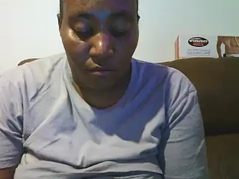Snapshot of ebonytitts4u chatting on 02-04-25, 06:06 ebonytitts4u online show from 02-04-25, 06:06