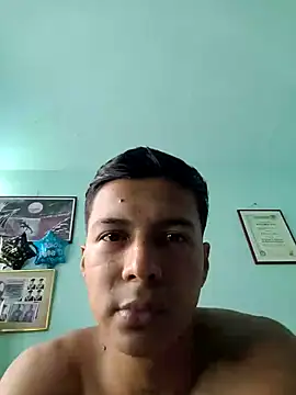 Snapshot of morenito420 chatting on 08-03-26, 03:16 morenito420 online show from 08-03-26, 03:16