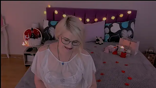 sabrinamacmarren online show from 02-14-25, 11:31