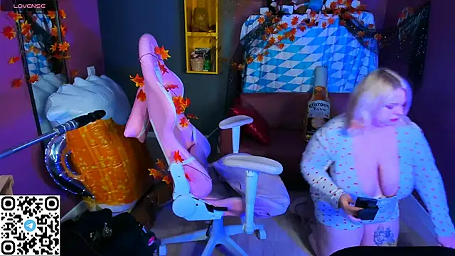 Snapshot of Yoki_Shizuko chatting on 09-29-25, 06:40 Yoki Shizuko online show from 09-29-25, 06:40