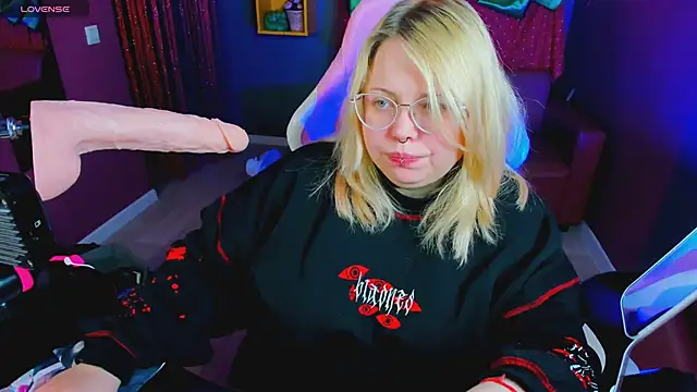 Yoki Shizuko online show from 01-15-26, 06:51