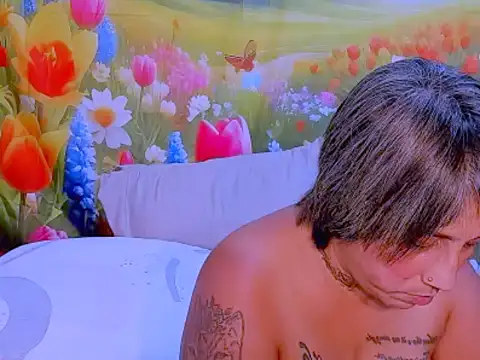 indianroxy online show from 10-24-25, 07:27