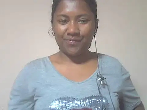 Snapshot of cutybigass chatting on 07-10-26, 06:21 cutybigass online show from 07-10-26, 06:21