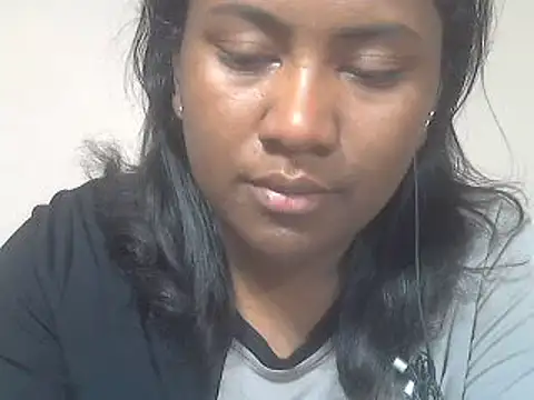 Snapshot of cutybigass chatting on 07-15-26, 04:34 cutybigass online show from 07-15-26, 04:34