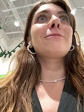 MariiD online show from 12-29-24, 11:40