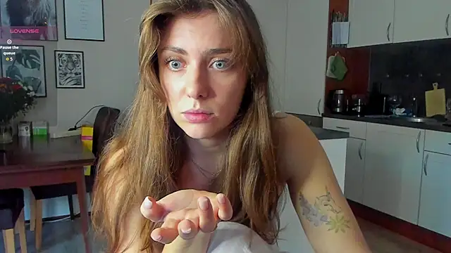 Snapshot of MariiD chatting on 01-16-26, 01:26 MariiD online show from 01-16-26, 01:26