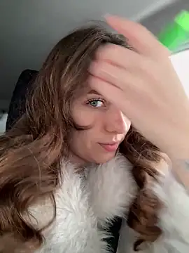 Snapshot of MariiD chatting on 02-12-26, 07:14 MariiD online show from 02-12-26, 07:14