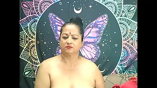 Snapshot of matureindian chatting on 02-13-25, 10:00 matureindian online show from 02-13-25, 10:00