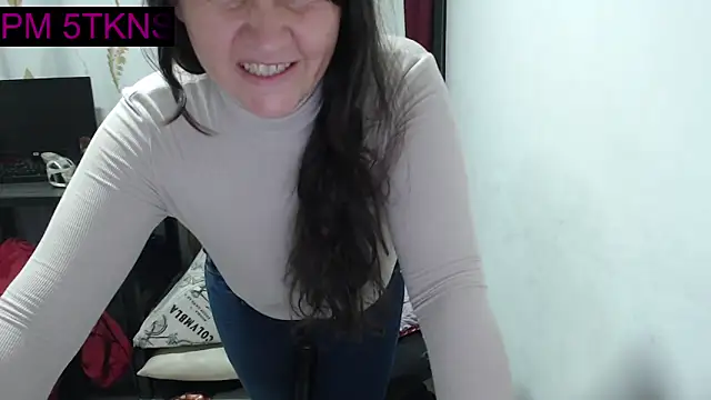 Snapshot of angel_sw chatting on 11-17-25, 11:21 angel sw online show from 11-17-25, 11:21