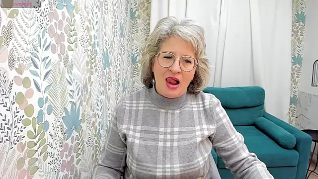 EvelynJoyful online show from 12-20-24, 04:53